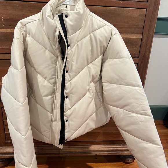 IVL puffer jacket - Picture 8 of 10